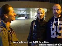 Hoang dã phim xxx co cot truyen lesbian hoan