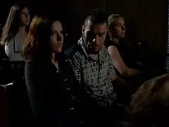 Cô gái khỏa thân trong một phim xxx les video khiêu dâm